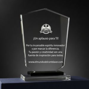 Reconocimiento en vidrio con base de vidrio – Modelo Angular Inverso Pequeño (12x14 cm)